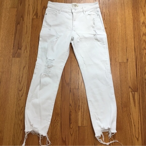 L.T.J. Letter To Juliet High Rise White Romeo Distressed Straight Raw Hem Jeans - Picture 13 of 16